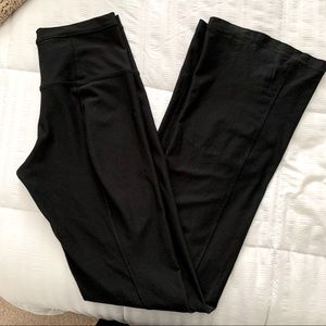 Boot leg yoga pants
